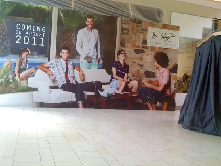 Example of an exhibition banner by a clothing brand.
